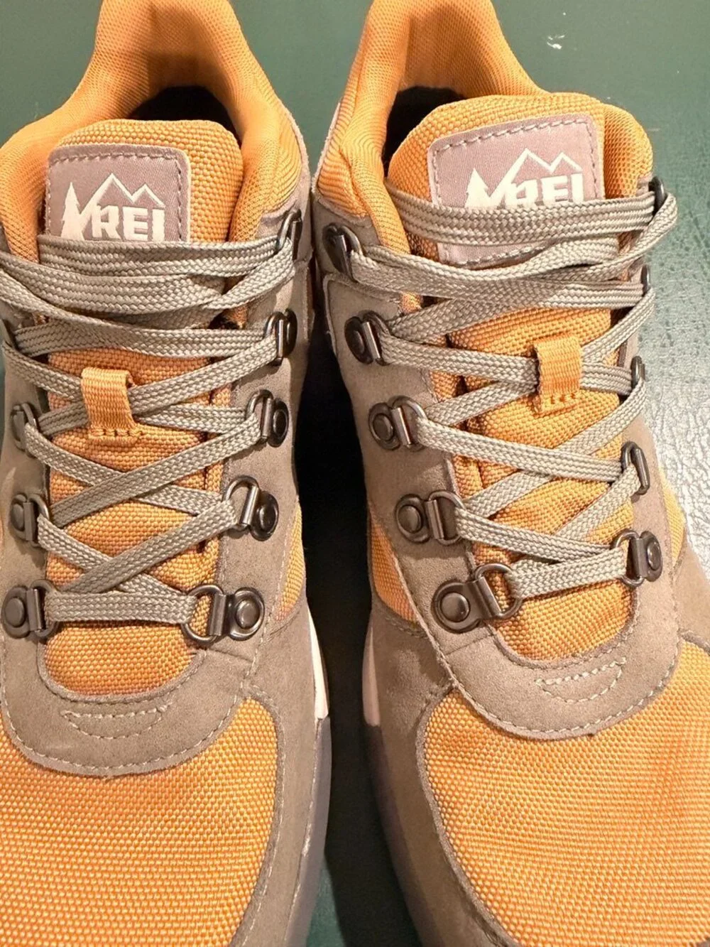 REI Co-op Trailmade Waterproof Hiking / Trekking Shoes Men’s 9.5 Gray Ochre